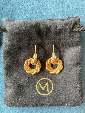 Mejuri Gold Twisted Hoop Earrings